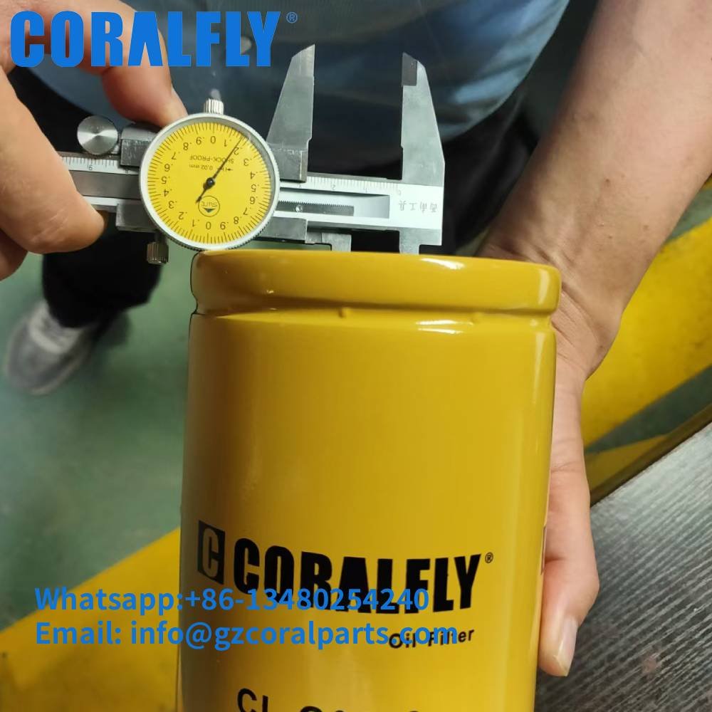 2P-4004 LF667 B76 P554004 wholesale oil filter