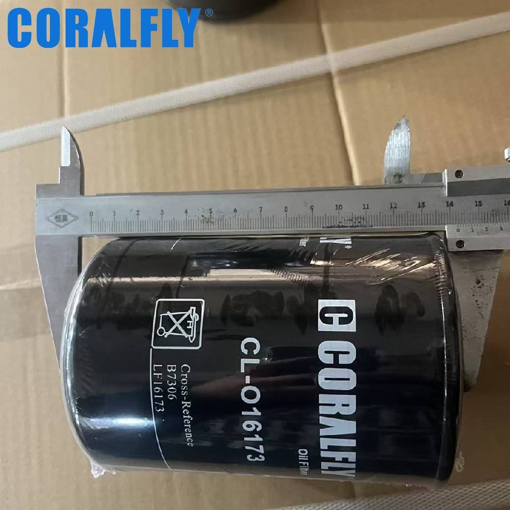 RE519626 LF16173 B7306 P550758 wholesale oil filter