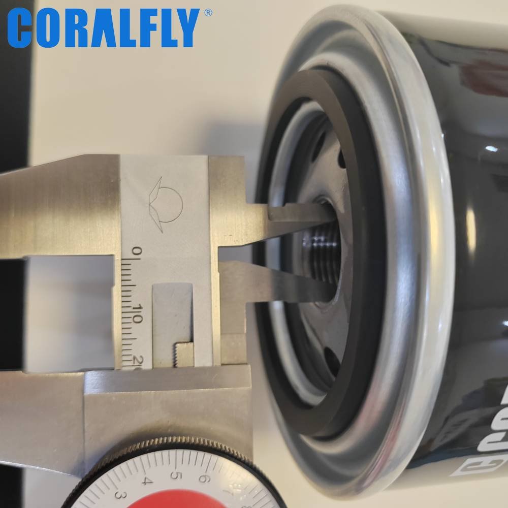 FL-820S FL820S LF3681 B329 P550965 china oil filter manufacturer