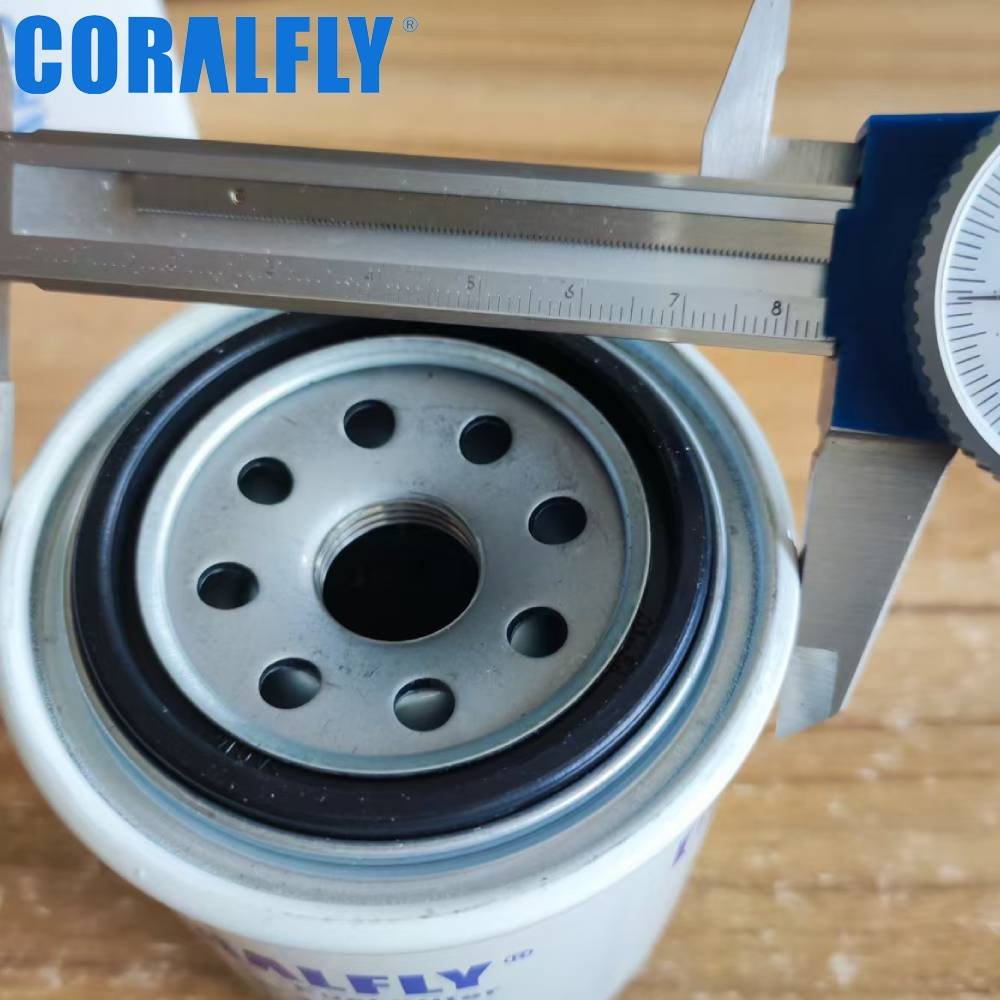 23401-1330 234011330 FF5138 BF7967 P550225 fuel filter manufacturers